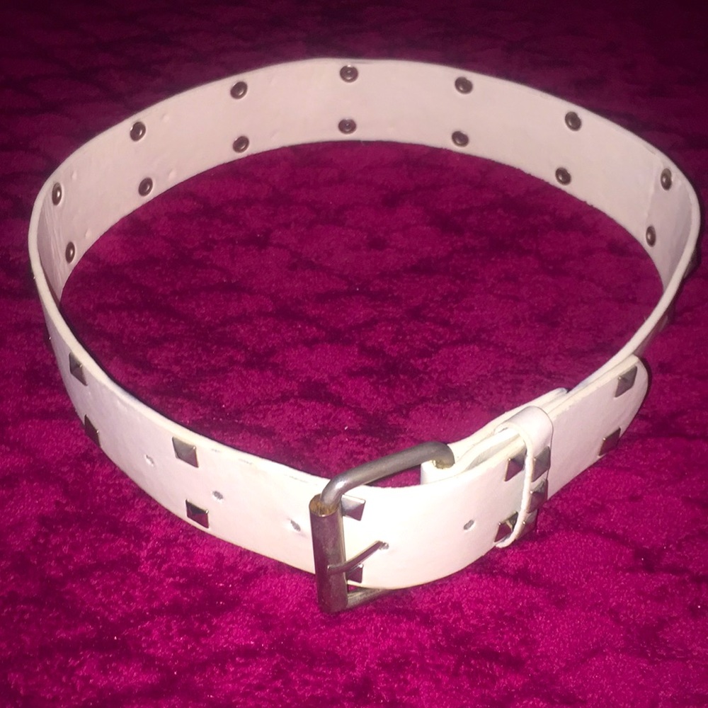 Men’s White Leather Belt with Silver Studs